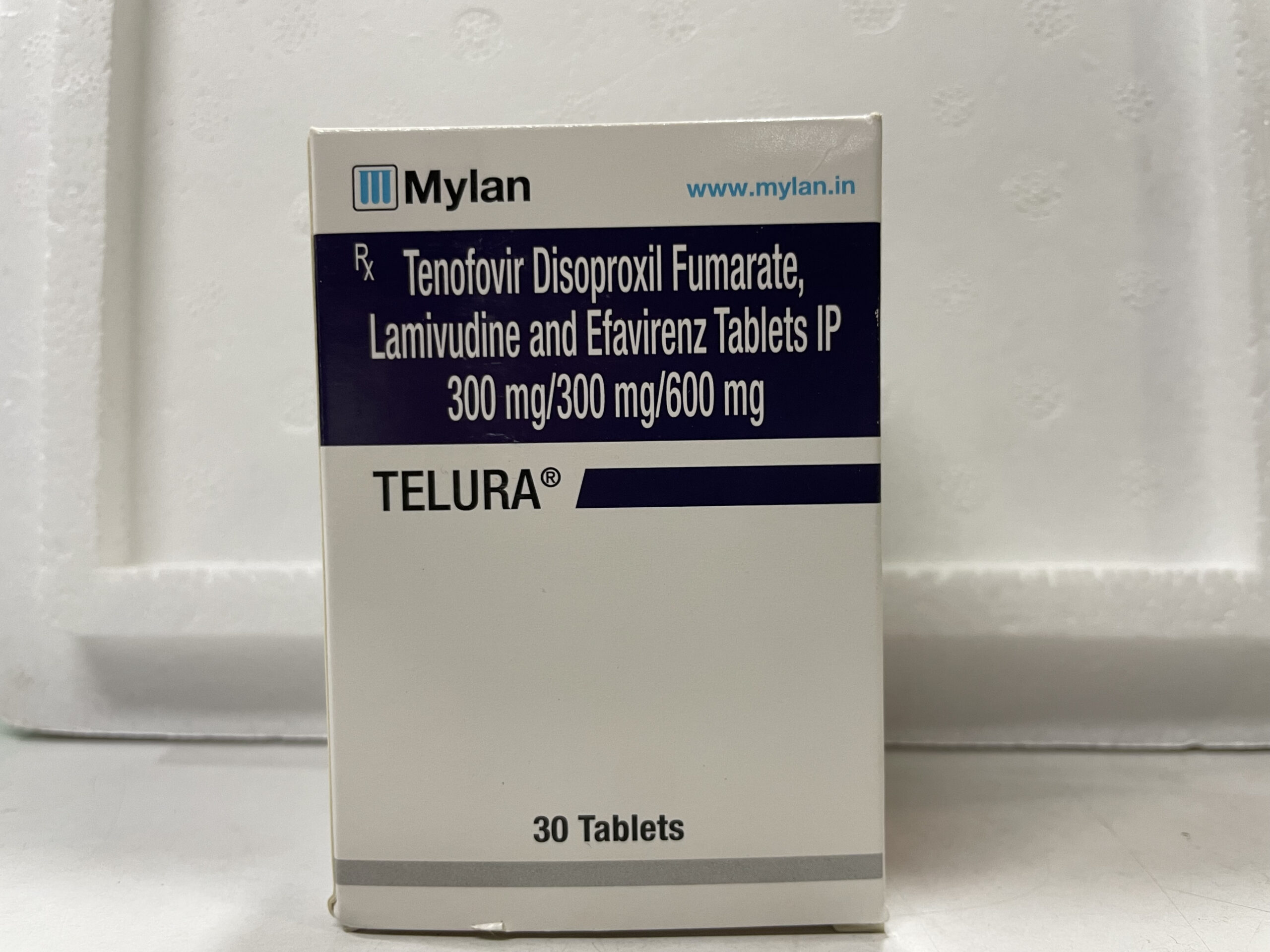 Lamivudine (300mg) + Tenofovir disoproxilfumarate (300mg) + Efavirenz (600mg)